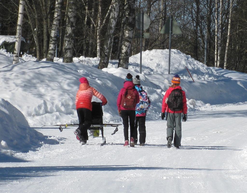 Liikennekasvatus- ja viestintätyössä keskeistä on suunnitella ja toteuttaa jatkuvasti monipuolisia toimenpiteitä, kuten tiedotusta, kampanjoita, tapahtumia ja koulutuksia eri kohderyhmille