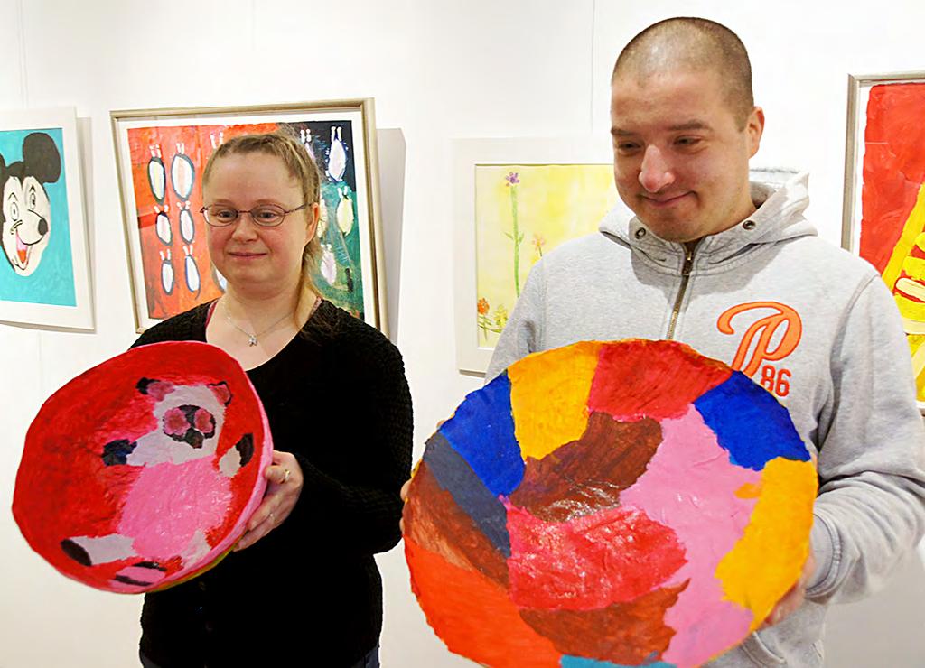 Anna-Mari Laasanen ja Jesse Hiltunen esittelevät GalleriArin
