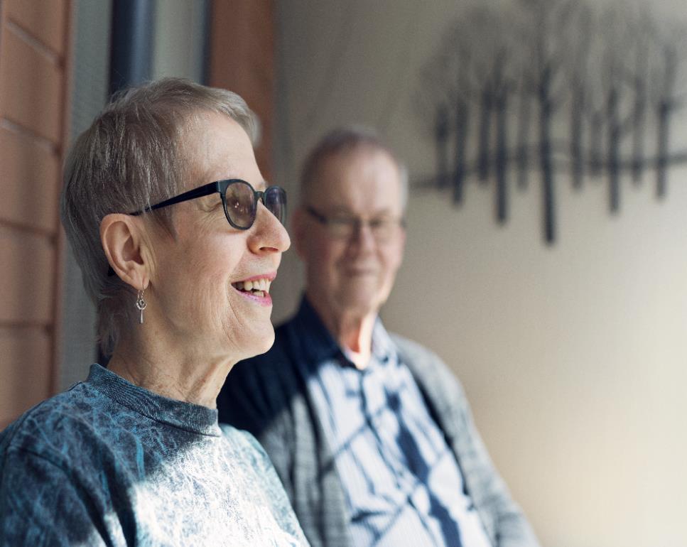 Marjatta & Uolevi Marjatta, taideharrastaja, vaimo ja aviomiehensä omaishoitaja Olemme olleet yhdessä pitkään, ensi vuonna juhlimme 50-vuostishääpäiväämme. On syntynyt paljon yhteisiä muistoja.