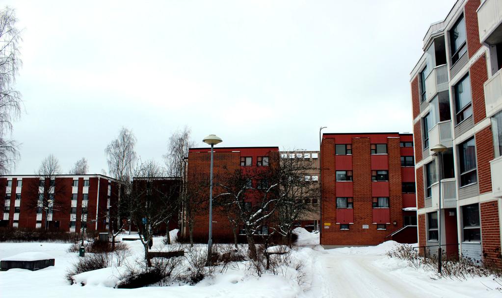 Arkkitehtuurissa vallitsi viime vuosikymmeneltä periytynyt laatikkomainen betoniarkkitehtuuri, jonka toiminnallisuutta muutettiin erilaisten järjestelmien avulla.