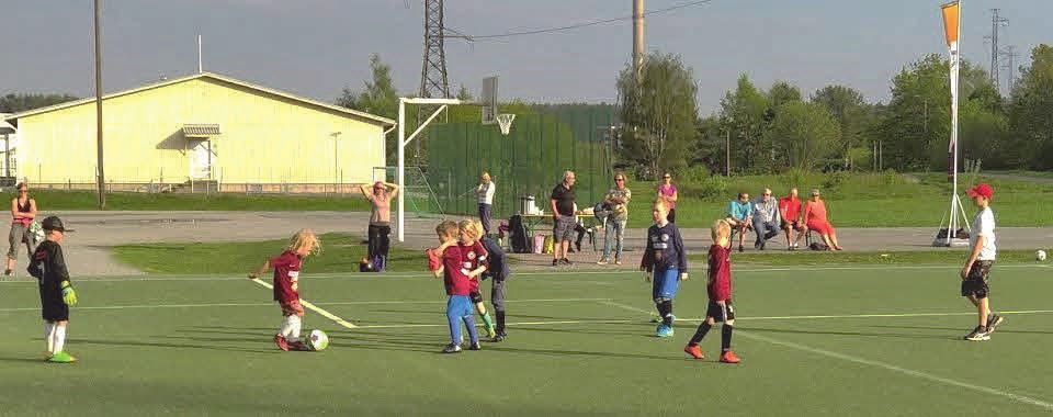 N ummenpakanviikolla paserattiin Kuuvuorella - Matka alkoi Kotipizzan kulmasta Vesimiehenkadulle, käännyttiin oikealle