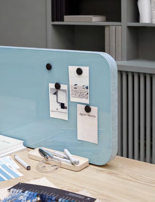 Lattia- ja pöytäseinäkkeet Lattia- ja pöytäseinäkkeet Mood Fabric Table Pöytäseinäke, jonka toisella puolella on magneettinen lasikirjoituspinta ja toisella puolella kangasverhoilu.