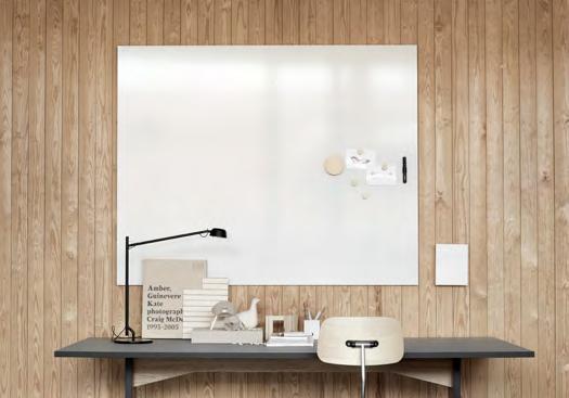 Kirjoitustaulut - teräsemalipinta Air whiteboard Teräsemalipintaisen Air kirjoitustaulun muoto on tyylipuhdas ja pelkistetty. Taulun viistetty reuna antaa sille leijuvan vaikutelman.