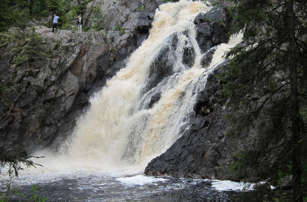 KAINUU MATKAILUALUEENA Kuva: Hepoköngäs/Pirjo Sirviö/ Kuva: Saukkovaara/ matkailukysynnän jälkeen.