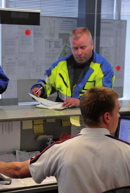 Työnopastusta tarvitaan myös silloin, kun työpaikalla laiminlyödään turvallisuusohjeita, sattuu työtapaturma tai havaitaan ammattitauti tai kun aiemmin annetussa työnopastuksessa havaitaan puutteita.