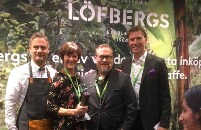 Löfbergs palkitaan vastuullisuudestaan Löfbergs sai huomionosoituksen vastuullisuudestaan. Scandic Hotels palkitsi vastuullisuuspalkinnolla perheomisteisen Löfbergs kahvipaahtimon.