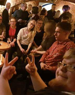 Oulusta oli lähtenyt iso revohka porukkaa, Iisalmi, Hartola, Sipoo, Alavus ja monet paikkakunnat siltä väliltä oli edustettuna. Niin mukavia ihmisiä! Uusia kasvoja ja vanhoja tuttuja.