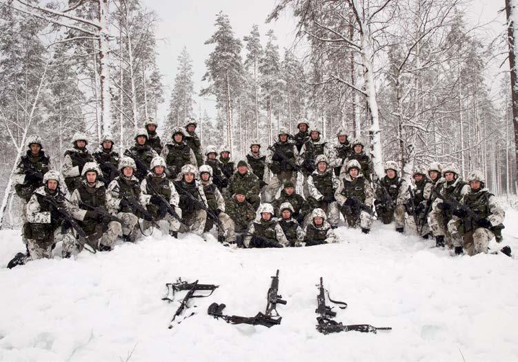 Kymen jääkäripataljoona Tulenjohtolinja Tulenjohtajat ovat kenties taistelukentän tärkeimpiä miehiä.