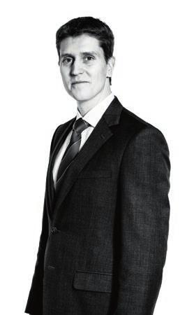Jaakko Pöyry Consulting, useita tehtäviä (konsultti, johtava konsultti, johtaja) Suomessa ja USA:ssa (1990 2000) PwC Management Consulting, johtava strategiakonsultti (2000 2002) IBM Oyj, johtava