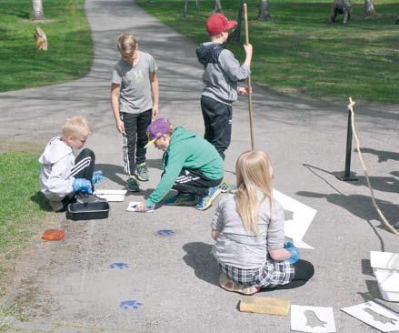 52 Museopedagogiikka Koululaisryhmistä koostuva kävijämäärä kasvoi noin kolmanneksella 923 kävijään.