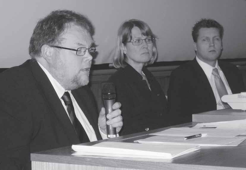 TYÖVÄENTUTKIMUS VUOSIKIRJA 2009 TYÖVÄEN HISTORIAN JA PERINTEEN TUTKIMUKSEN SEURA TUL:n 90-vuotisjuhlaseminaari huhtikuussa Työväen historian ja perinteen tutkimuksen seura järjesti yhteistyössä