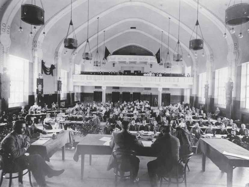 TYÖVÄENKULTTUURIN MONET KASVOT kaistiin kiinnostuneille kutsu saapua käsittelemään asiaa Arkadia-teatterin lämpiöön Kamppiin lauantaina, toukokuun 5. päivänä 1883.