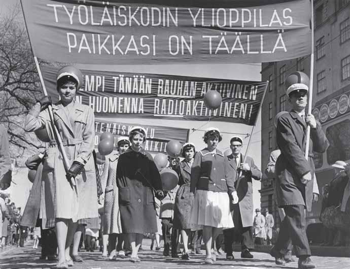 TYÖVÄENTUTKIMUS VUOSIKIRJA 2009 Suhtautuminen kommunismiin Ylioppilaslehdessä ja ylioppilaitten kulttuuripiireissä vuosina 1950 1962 Tutkielman lähtökohtana on se, että Ylioppilaslehti oli merkittävä