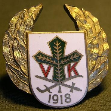 Vöyrin sotakoulu alkoi virallisesti 26.1.1918 - lakkautettiin Tampereen valloituksen jälkeen 12.4.