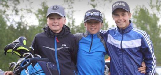 KYSYMYKSIÄ JA VASTAUKSIA JUNIORITOIMINNASTA Miten paljon golf harrastus maksaa juniorille? Ensimmäisenä vuonna maksu on 110 /vuosi, sen jälkeen 160 / vuosi.