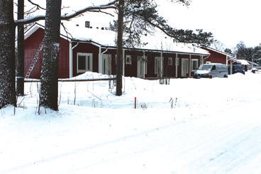 Ja tontti jää tyhjäksi. Rakennus Impolassa oltiin kuitenkin toista mieltä. Perustettiin asunto-osakeyhtiö. Siirryttiin yritykselle aiemmin tuntemattomalle toiminta-alueelle.