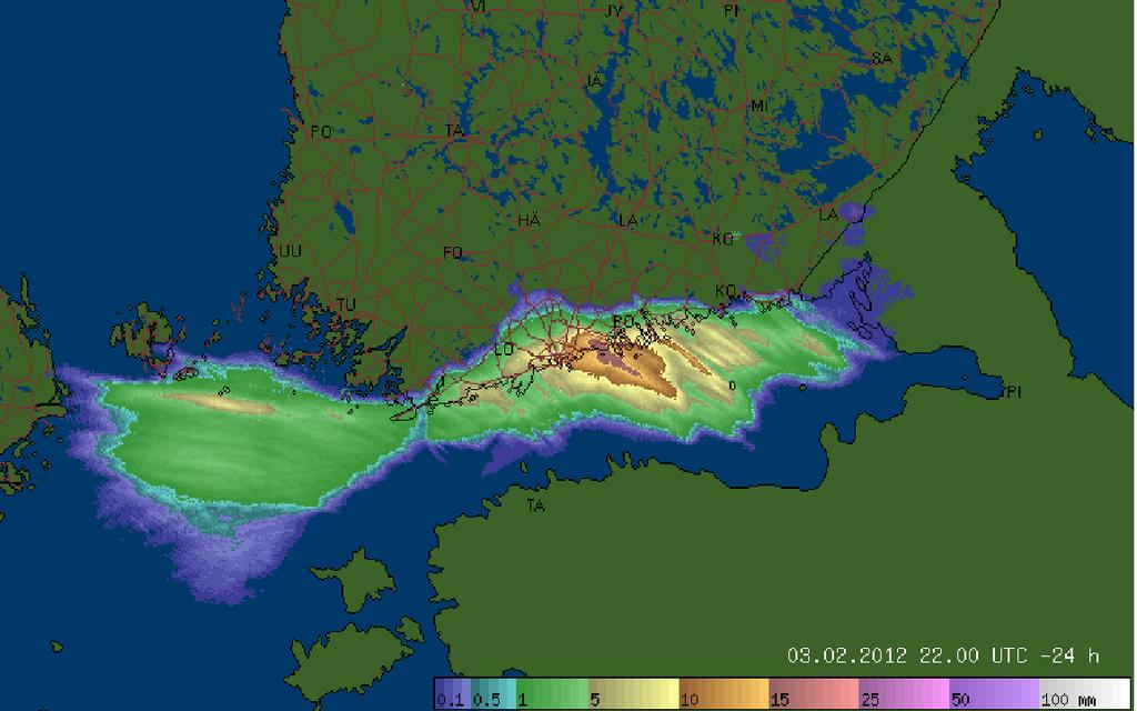 Kuva 2. Perjantain 3. helmikuuta 2012 havaittu sadekertymä säätutkien yhdistelmäkuvana. Sadekertymien arvot kasvavat sinisestä violettiin violetin sävyisten alueiden sadekertymien ollessa >50 mm.