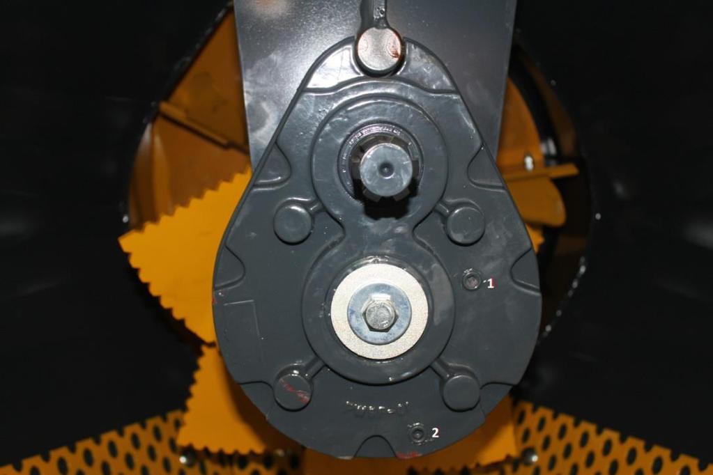 Figure 4. Lowering stage 5.3 Adjusting blades The device is fitted with perforated blades as default. The blades can be switched lower as they wear.