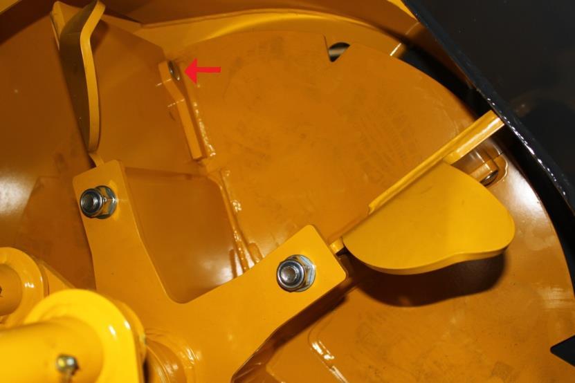 Figure 9. Discharge side shear bolts 5.6 Removing/swapping snow blower s chute It is possible to buy Stark snow blower equipped either with a discharge hatch or tall chute.