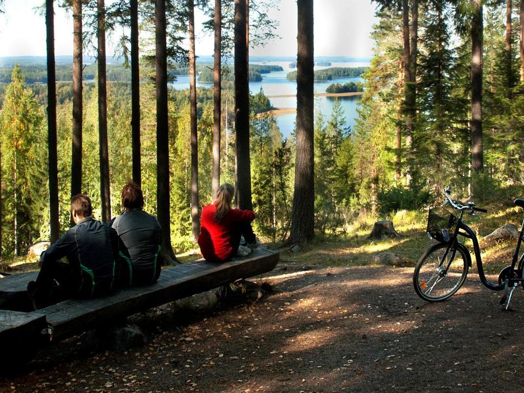 Luonnosta hyvinvointia Erityisesti mielenterveys asiakkaille Vähän liikkuville Joka toinen vk 2-4h luonnossa 10 henkilöä/krt Koko vuoden kestävä ryhmä Nokipannukahvit ja keskustelu, liikuntaa tulee