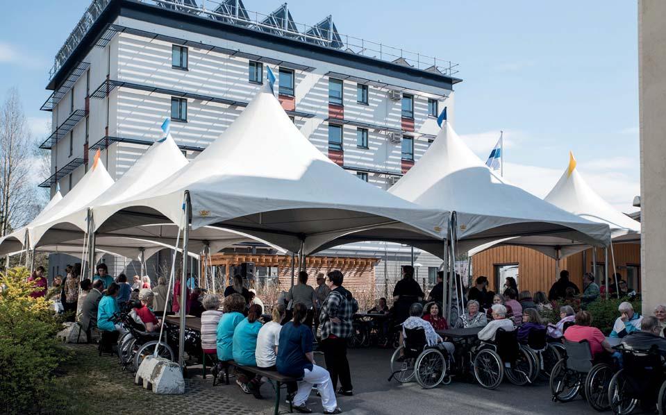TOIMINNASTA Asukashallinto Laki yhteishallinnosta vuokrataloissa tuli voimaan 1.3.1991 ja sitä sovelletaan kaikissa käyttö- ja luovutusrajoitusten alaisissa aravavuokrataloissa.