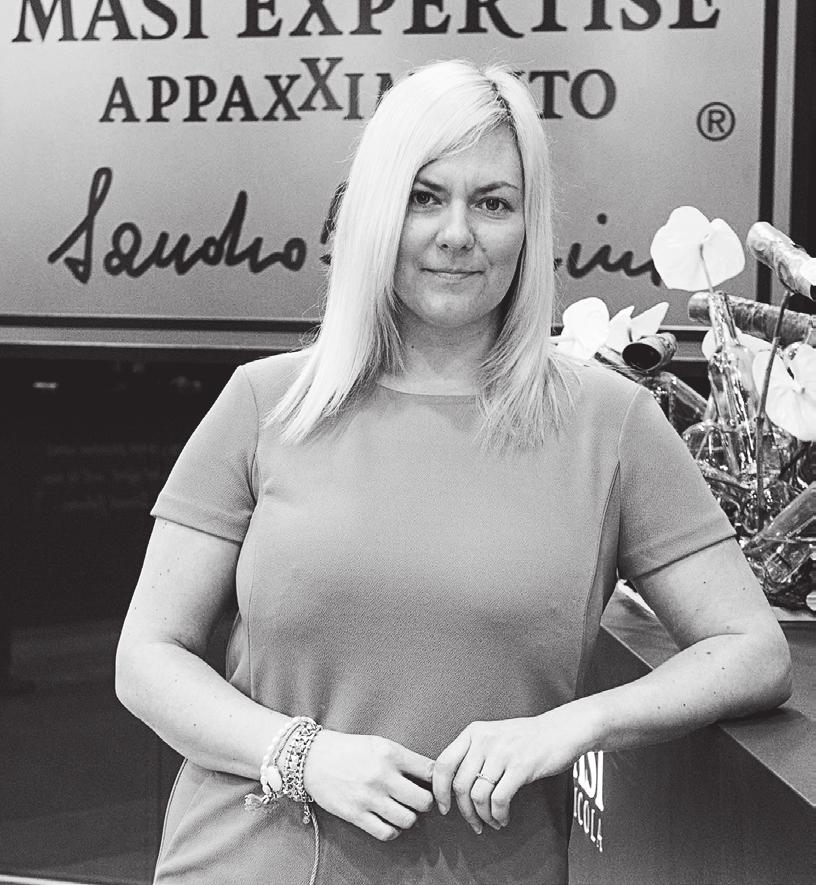 8 XAVIER SIMAL vientijohtaja,
