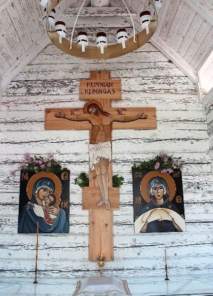 NURMES sella paikkakunnalla on oma ikoninsa. Kristus ristillä -ikoni on siitä erikoinen kreikkalainen malli, että pääsiäisenä Kristuksen voi ottaa pois ristiltä, sillä naulojen tilalla on ruuvit.