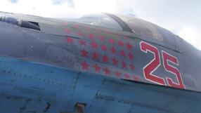 Kuva SU-34 RED25 330 taistelulennon merkit maalattuina runkoon, Twitter, Djoker oissa lentokierrosten määrä on ollut laskennallisesti jokaisella koneella noin kaksi kierrosta päivässä.