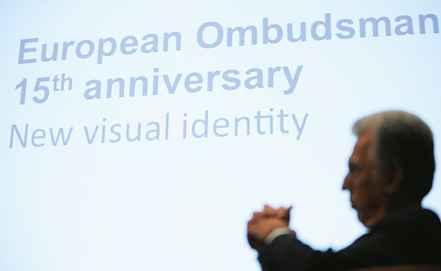 Brysselissä pidettiin 27. syyskuuta 2010 tilaisuus, jossa esiteltiin Euroopan oikeusasiamiehen sekä Euroopan oikeusasiamiesten verkoston uudet visuaaliset ilmeet.
