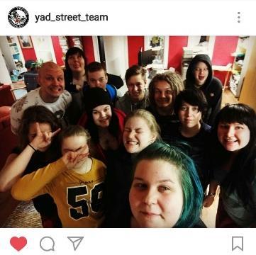 Street team tarjoaa nuorille monipuolisten tehtävien lisäksi Discordissa kokoontuvan verkkoyhteisön, ja mahdollisuuden uusien ystävyyssuhteiden syntymiselle.
