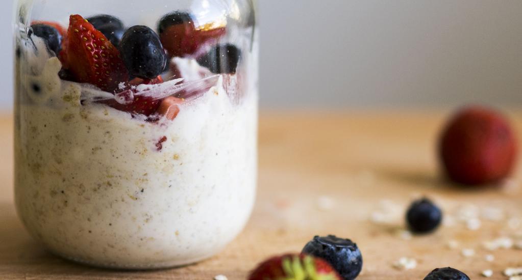 RUOKAVALIO 2400 KCAL SAAT ITSE VALITA LAATIKOISTA TIETYN MÄÄRÄN KUTAKIN RUOKA-AINETTA. ÄLÄ UNOHDA KASVIKSIA, PUOLI KILOA PÄIVÄSSÄ!