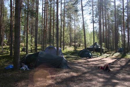 Mahdollisuus norpan näkemiseen on tärkeä tällaisella leirillä ja sen suhteen paikka oli erinomainen (norppakoordinaattorin mukaan alue on tiheintä norpan esiintymisaluetta).