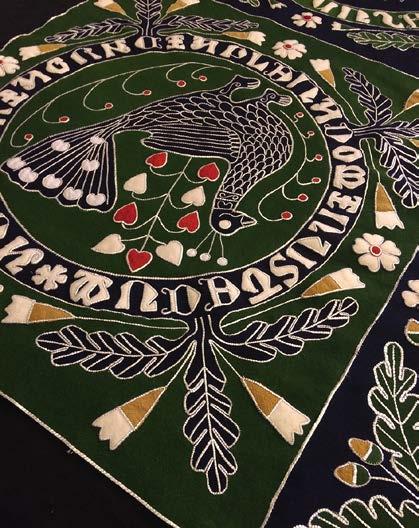 Eva Ahl-Waris TEXTILEN FRÅN MASKU KONSERVERAD OCH UNDERSÖKT FIN TILLSTÄLLNING PÅ FINLANDS NATIONALMUSEUM OM BETYDELSEN AV VÅR MEDELTIDA KONSTSKATT OCH SAMARBETET MELLAN PUBLIK OCH FORSKARE Lördagen