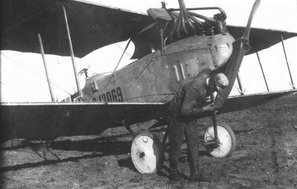 Albatros C.III Albatros C.III oli kaksipaikkainen tiedustelukone, jota ensimmäisen maailmansodan aikana tuotettiin Saksassa jopa seitsemässä tehtaassa.