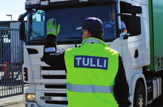 2.3 Rikostutkintaan liittyvien ympäristönäytteiden otto Kuva 3 Tullin ja poliisin yhteisen PTR-operaation myötä tarkastettiin kuljetuksia raja-asemilla. työryhmissä sekä tapauskohtaisesti.