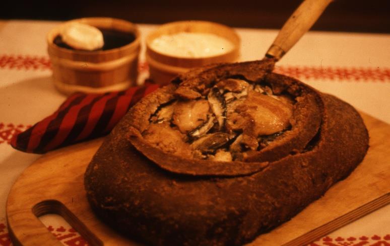 RUOKAPERINTEET Kuvat vasemmalta