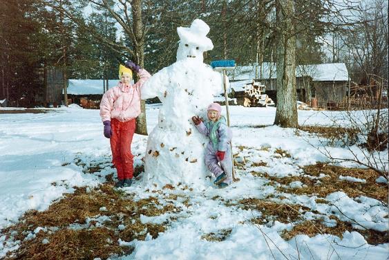 JA LEIKIT Kuvat vasemmalta