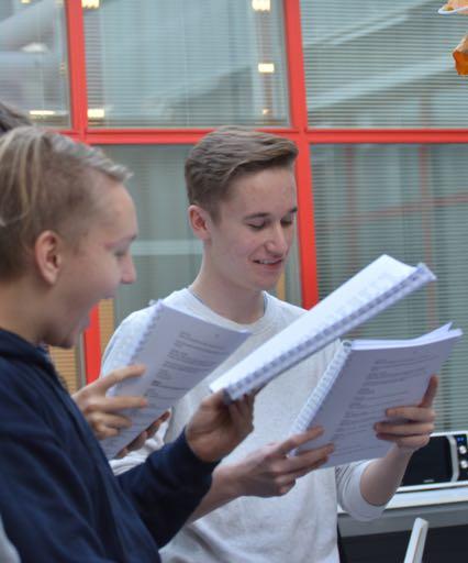 SOISTUTKINTO KAARINAN - YLEISLINJA LUKION FOCUS-LINJA MUSIIKKITEATTERILINJA - MUSIIKKITEATTERILINJA Musiikkiteatterilinjalla saat yleisiä valmiuksia draaman, tanssin, teatteritekniikan ja musiikin