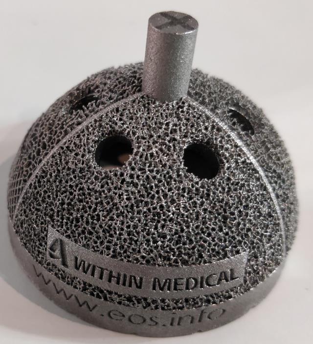 Tekonivelet Materiaalina Ti64 ELI (Medical) Verkkorakenne mahdollistaa luun