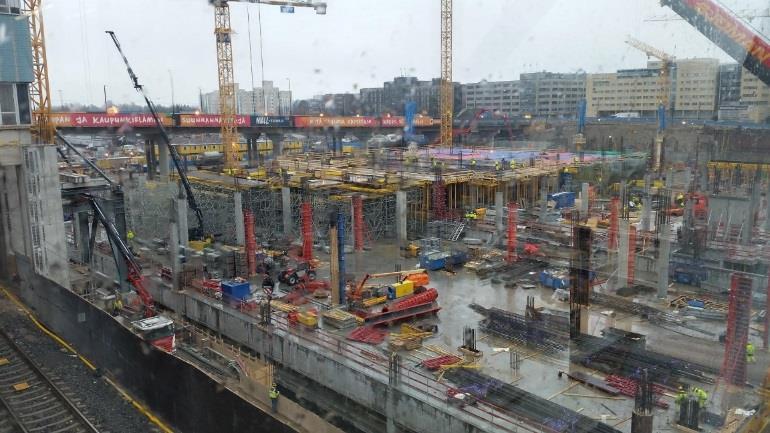 korjaamista Kuvat: Helsingin kaupunki, YIT Kohteiden