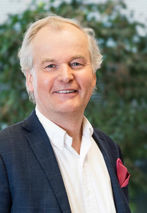 2017 Nordic Capital, Principal 2008 Apax Partners Holdings Ltd, Senior Associate 2005 2008 Goldman Sachs London, Investment Banking, divisioonan analyytikko 2003 2005 Osakeomistus Tokmanni Group