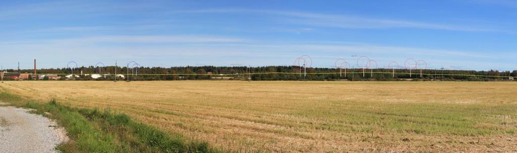 Savontietä etelään päin liikuttaessa (tästä oikealle) Hirvinevan voimalat tulisivat selvemmin näkyviin ja 180 astetta kääntymällä näkyisi Pajukosken voimaloita. Kuva 84.