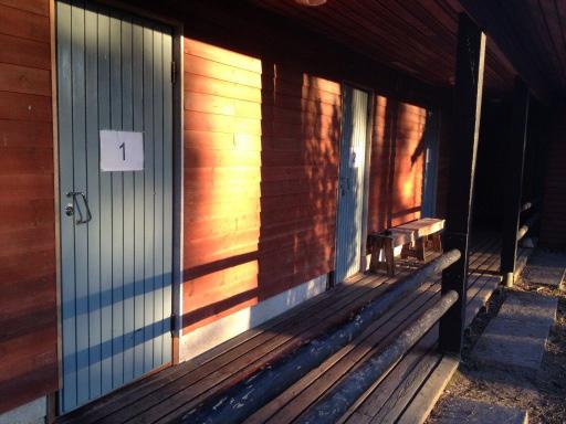 Taidevankila // Tuomas Laitinen 6 17 Taidevankila oli uudenlainen askeettinen taiteilijaresidenssi, joka lainasi muotonsa vankilalta. Se oli eristykseen, 5.3.