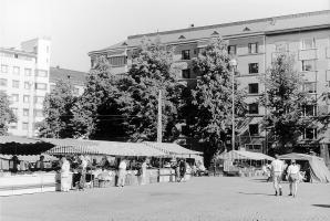 Naiset pitävät asunnon säilytystiloja sekä äänieristystä miehiä useammin riittämättöminä.