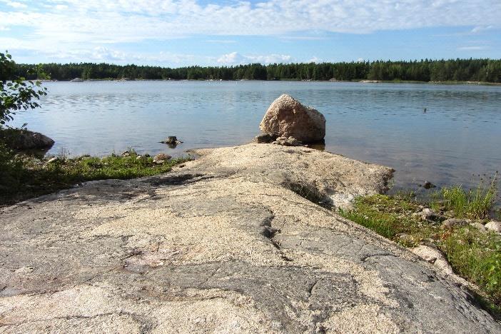 HAUNISTEN ALLAS - kiinnostava lähiluontokohde Teksti ja kuvat Salme