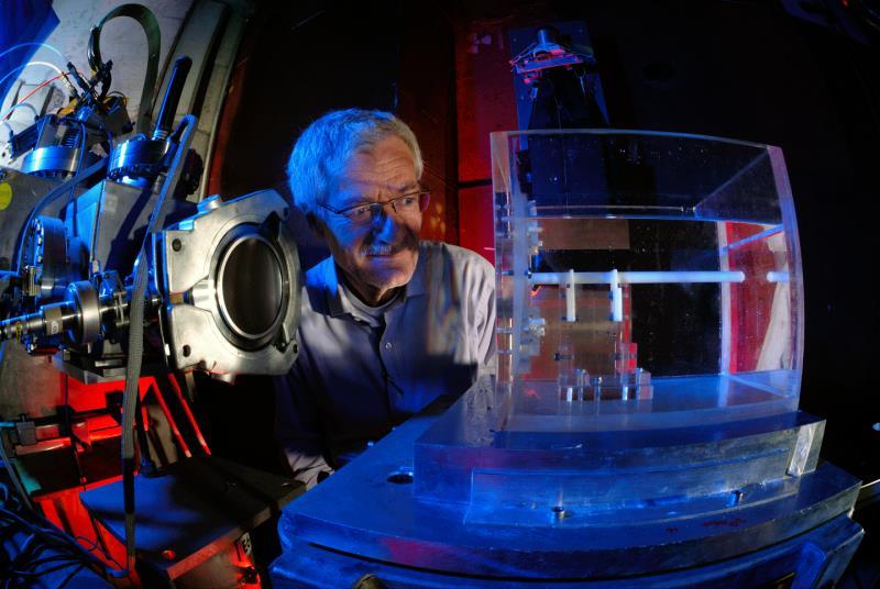 ACE The Antiproton Cell Experiment tutkii antiprotonien käyttöä syöpähoidoissa