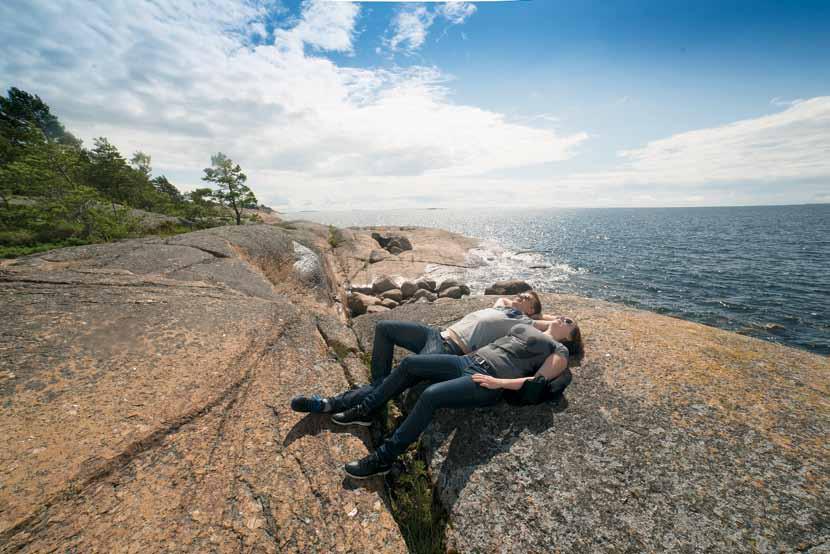 KOHTAA Hyvä päivä kohdata Haminassa Hamina on aina ollut kohtaamisten kaupunki. Kaupunki on kautta aikojen ollut idän ja lännen kohtaamispaikka, sijaiten milloin milläkin puolella valtakuntien rajaa.