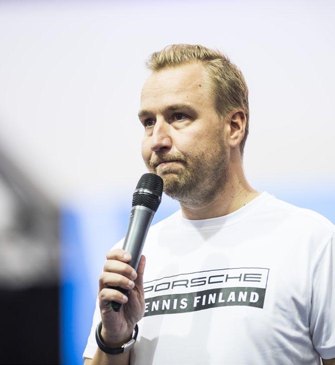 JÄRJESTÖTOIMINTA VUOSIKATSAUS Vuosi 2017 alkoi suomalaisittain unohtamattomissa merkeissä. Henri Kontinen voitti yhdessä parinsa John Peersin kanssa Australian avointen nelinpelin mestaruuden.