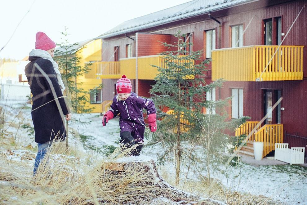 32 asuntoa, 2 kerrosta Kohteen myynti/ennakkomarkkinointi alkaa 2/2019 5704 / BoKlok, Skanska / Puupienkerrostalo BoKlok-kodit ovat tunnettuja viihtyisyydestä ja toimivuudesta.