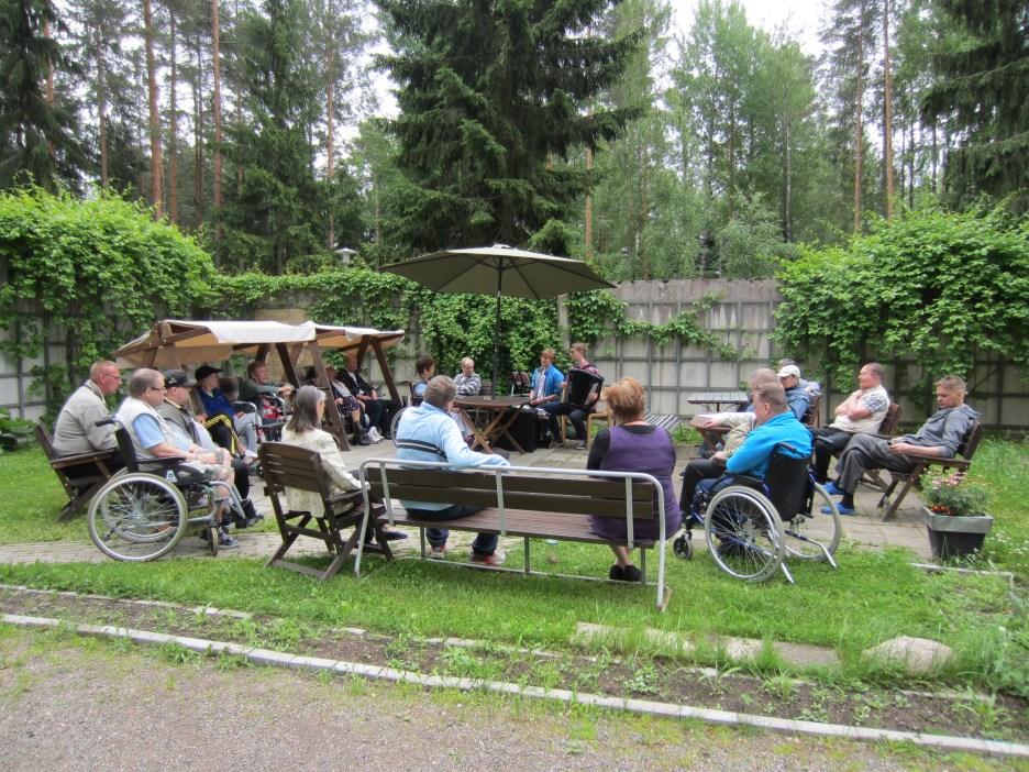 Tänä vuonna kesämuusikon paikkaa haki kaksinkertainen määrä: 68 nuorta, joista 16 valittiin tehtävään. Suuresta hakijamäärästä johtuen kesän 2015 muusikoita ei voitu palkata uudelleen.